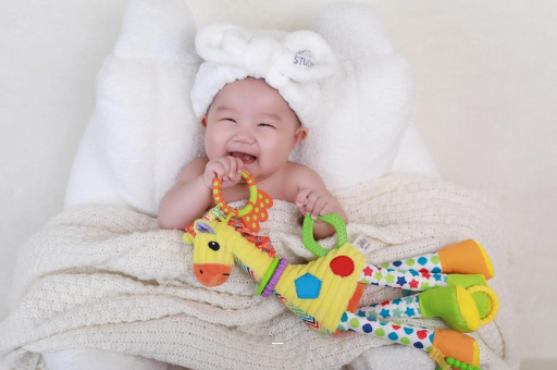 汉中宝宝头上有白色的小点